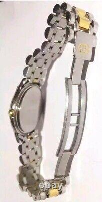 Montre pour femmes Vtg Gucci 8000.2l en or et argent avec bracelet en acier et cadran noir, fabriquée en Suisse