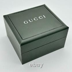 Montre suisse vintage en acier bicolore GUCCI pour femme avec cadran noir 9040L avec boîte