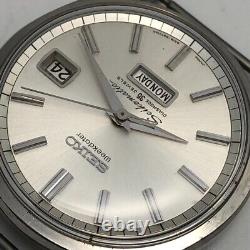 Vintage 1965 SEIKO Seikomatic Weekdater 6218-8971 Automatique 35Jewels Japon #1356
  <br/>	 
  <br/>(Note: The title is already in English, so the translation would be the same in French.)